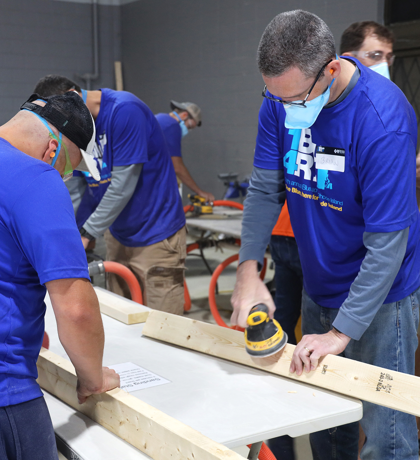 Photo of BCBSRI associates volunteering at BaRI